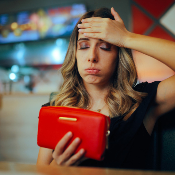 DNEVNI HOROSKOP ZA 8. NOVEMBAR: Bikovima neko kvari RASPOLOŽENJE; Vage se nerviraju oko FINANSIJA, a Ribama je dan ispunjen mnogim DEŠAVANJIMA!