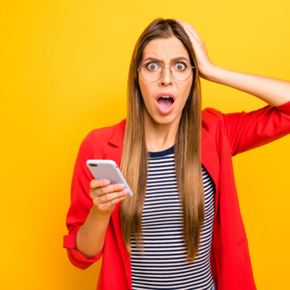 HOROSKOP ZA UTORAK, 11. NOVEMBAR: Ovnovima SMETAJU tuđe greške, Rakovima ponašanje kolega, ali zbog čega su Vage ZABRINUTE!?