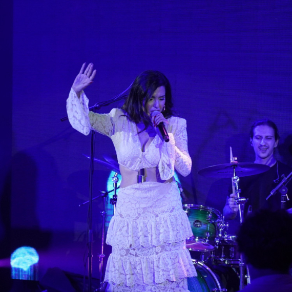 Ovu pesmu je Tanja Savić smatrala autobiografskom, stihovi kidaju dušu...