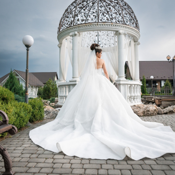 Napravila muškarca pomoću veštačke inteligencije, pa se UDALA ZA NJEGA!