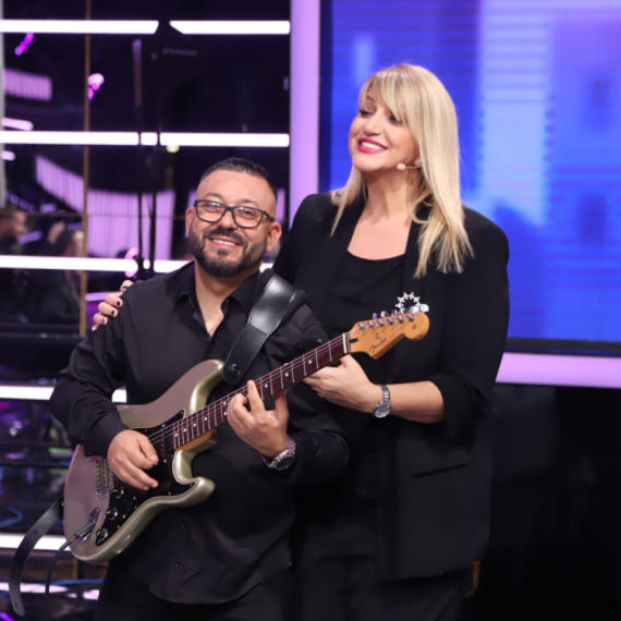 Grand Specijal - Nedelja, 16. novembar - U emisiju stižu dve pevačice koje biste slušali 24 časa