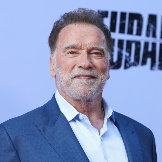 Dugo nije imao frižider, a vodu su donosili iz BUNARA! Ocu nije otišao NA SAHRANU, a njegov BURAN život je dostojan FILMSKOG PLATNA