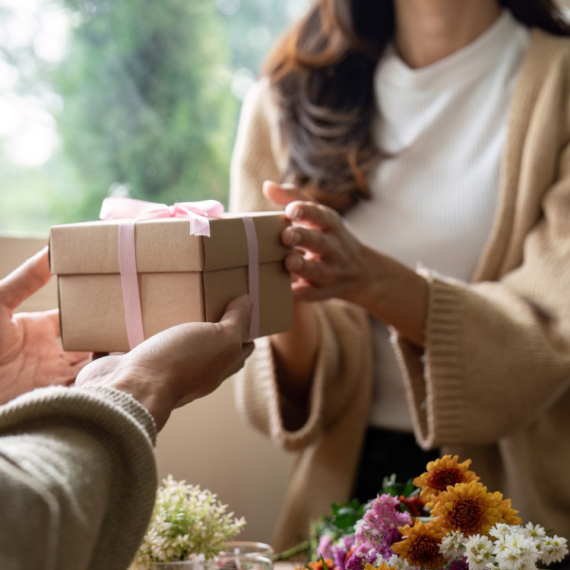 DNEVNI HOROSKOP ZA SREDU 19. NOVEMBAR: Jarčevi će biti OBASIPANI PAŽNJOM, Vage imaju NOVE IDEJE, Blizanci sa manjom GLAVOBOLJOM