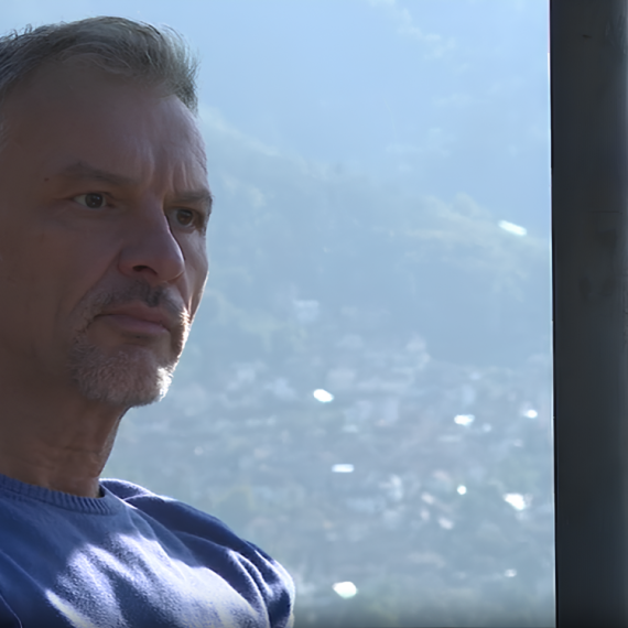 Čuveni AL DINO otkrio PRAVI RAZLOG povlačenja iz javnosti: Na početku karijere TAJNO "glasao" za sebe, postao VELIKA ZVEZDA, a onda DONEO ŠOK ODLUKU!