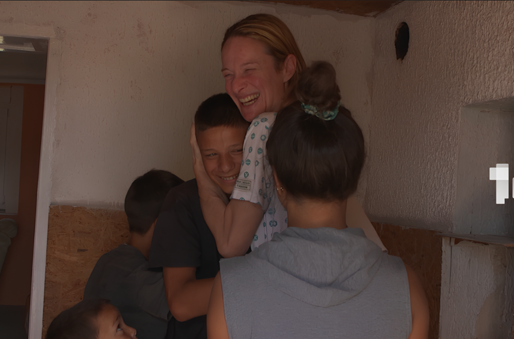 Radna akcija sa Tamarom - Sreda, 19. novembar - Nakon velikih problema, ova šestočlana porodica napokon ima pravi krov nad glavom