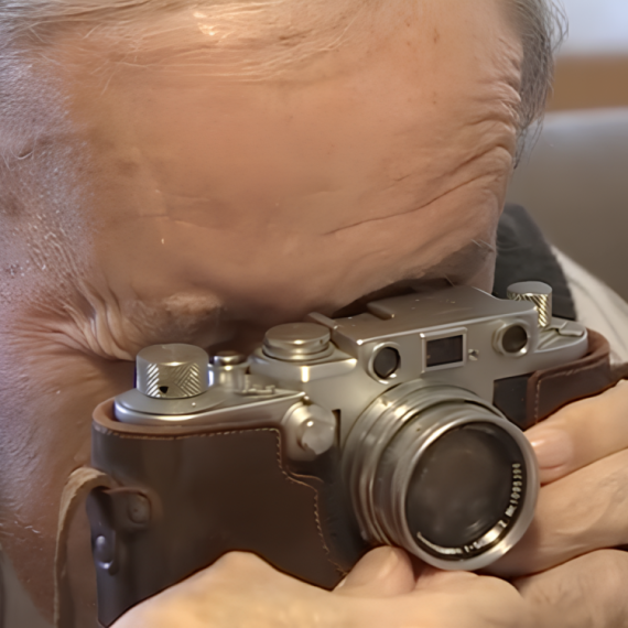 Najstariji jagodinski fotograf skoro sedam decenija posmatra svet kroz objektiv