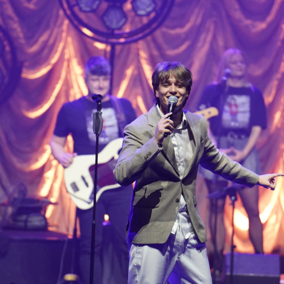 Koja je "TAJNA" USPEHA Jakova Jozinovića? Koncert u Beogradu RASPRODAO je za 16 minuta, a Žika Jakšić ga poredi sa ACOM LUKASOM!