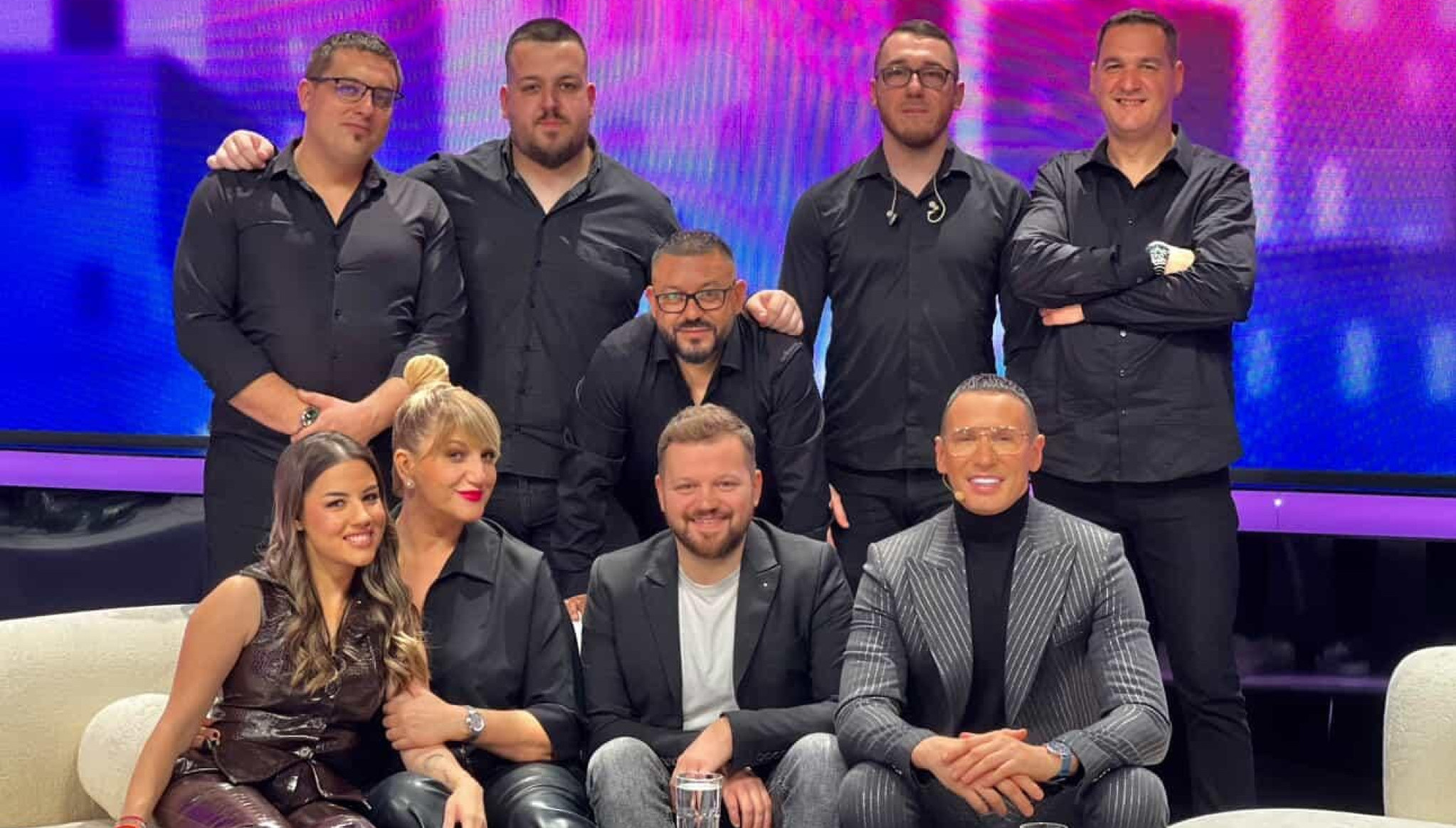 Grand Specijal - Nedelja, 23. novembar - „Ti si u drugom stanju?!“ Rada Manojlović otkriva da li čeka bebu!