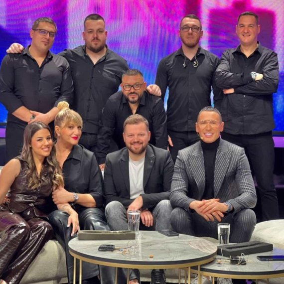 Grand Specijal - Nedelja, 23. novembar - „Ti si u drugom stanju?!“ Rada Manojlović otkriva da li čeka bebu!