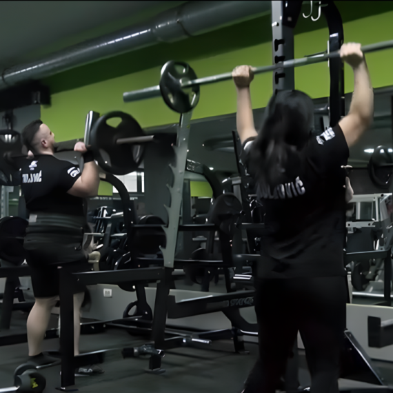 Upoznajte Jelicu i Harisa - ŠAMPIONE u dizanu tegova koji su se upoznali na TAKMIČENJU i zaljubili na PRVI POGLED!