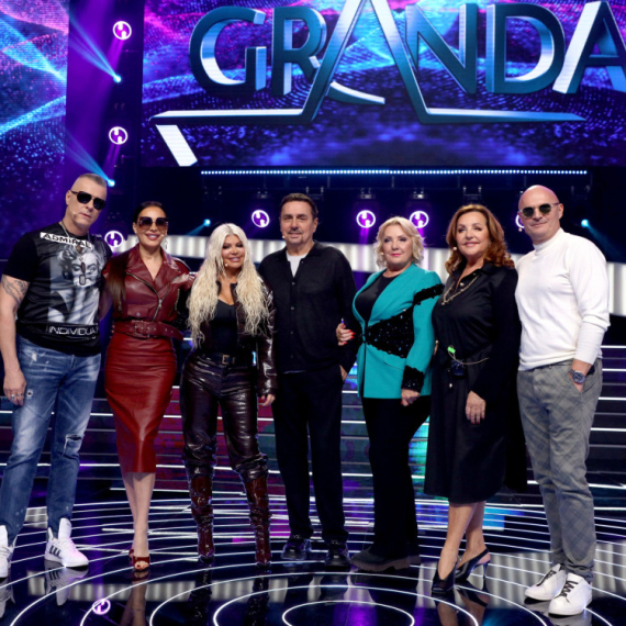 Zvezde Granda - Subota, 29. novembar - Mili demonstrirao kako treba da se peva, žiri u šoku: „Što sve mora da bude raspadnuto?“