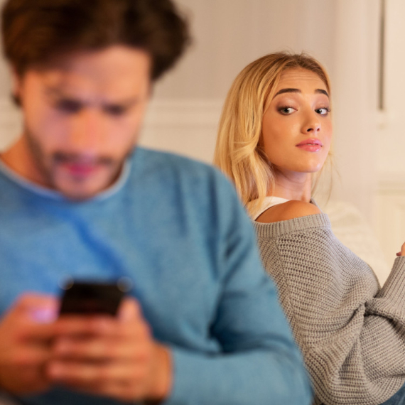 Saznala je da je dečko vara, pa mu SERVIRALA OSVETU kakvu nije mogao ni da zamisli (VIDEO)