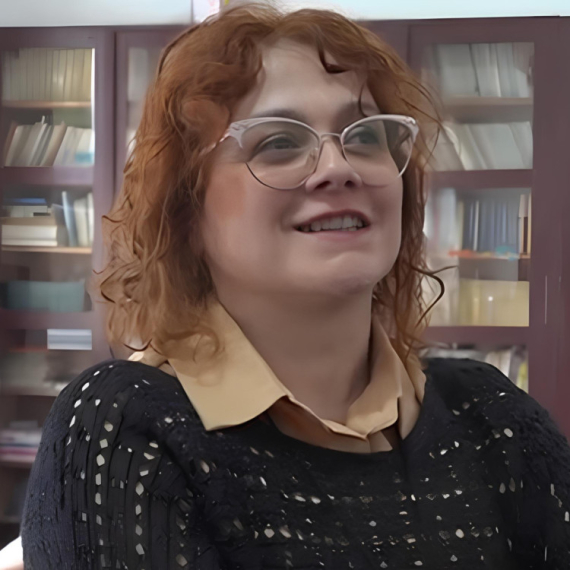 Upoznajte učiteljicu Snežanu, koja je bivšoj učenici Marijani, nakon gubitka oba roditelja, postala HRANITELJKA!