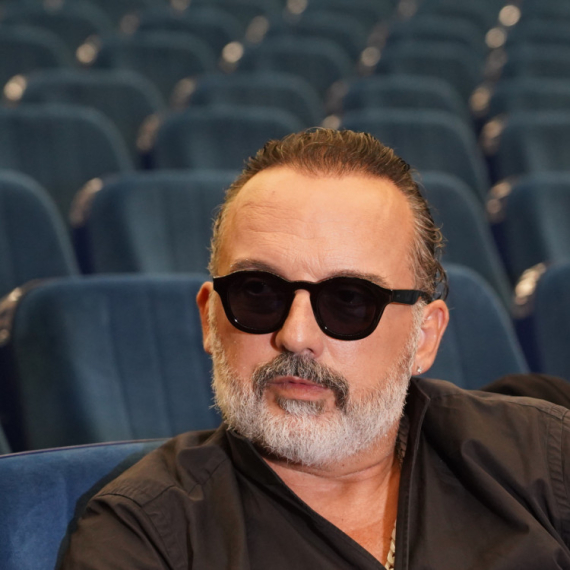 Toni Cetinski otkrio zbog čega je turneju nazvao "SAMO LJUBAV", pa poručio: Ljudi se vole bez ozbira ko je koje nacionalnosti!