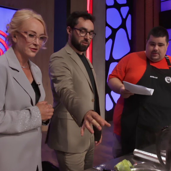 Ljubica U ČUDU posmatra kuvanje brokolija NAGLAVAČKE! „Ja to u životu nisam videla“