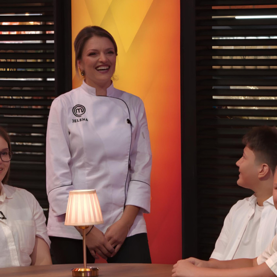 Jelena NIJE MOGLA DA VERUJE koliko su joj DECA porasla od kada ih je zadnji put videla! „Ti si promenio glas za ovo vreme“ (VIDEO)