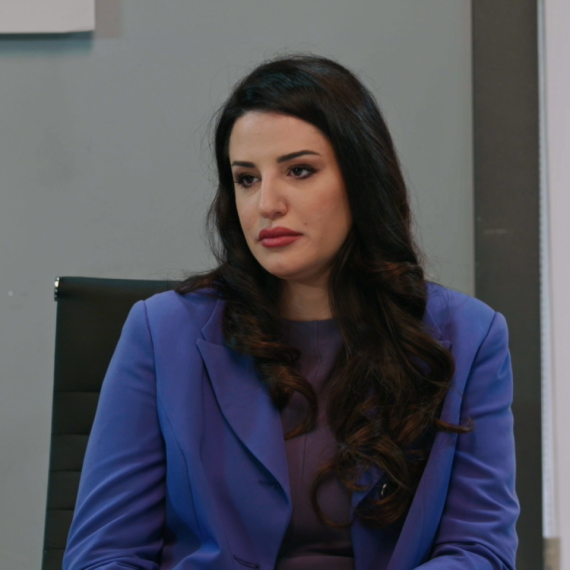 Igra sudbine: Strast i osveta - Četvrtak, 4. decembar - Gabrijela odlazi iz magazina