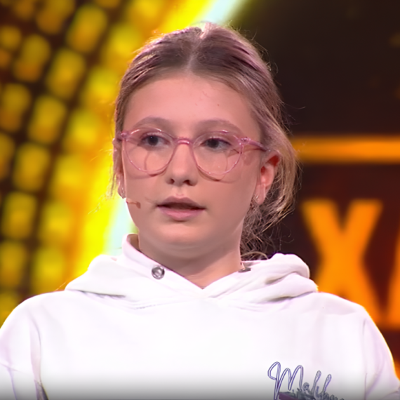 Upoznajte Milu Vidojević - NAJMLAĐU REPORTERKU u Srbiji: "Tata je moj kamerman i podrška, MI SMO EKIPA"