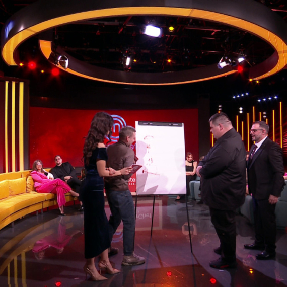 Viljuška, vila, Srđan… Šta li Nikola to crta? Da li je ipak bolje da se drži kuvanja?