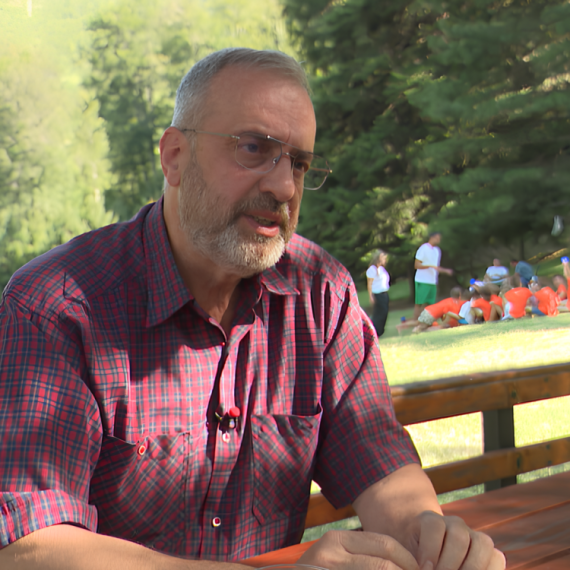 EXploziv - Nedelja, 14. decembar - Koliko zaista razumemo decu koja danas odrastaju?