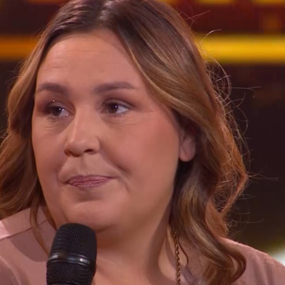 Na biciklu raznosi humanitarnu pomoć, kuva za nemoćne, nosi im odeću i lekove, a sada je dobila IZNENAĐENJE o kojem nije mogla ni da sanja