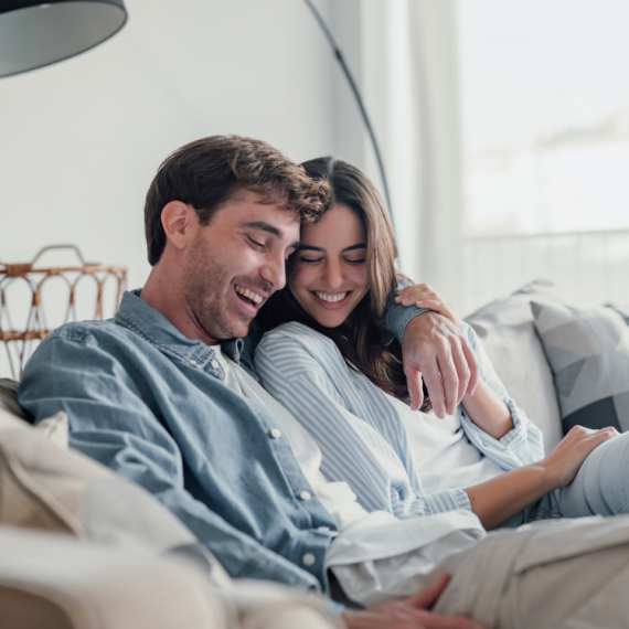 DNEVNI HOROSKOP ZA ČETVRTAK 18. DECEMBAR: Jarčevi imaju PROMENLJIV odnos sa partnerom, Škorpije se RADUJU jednom SUSRETU, Rakovi traže zajedničko REŠENJE