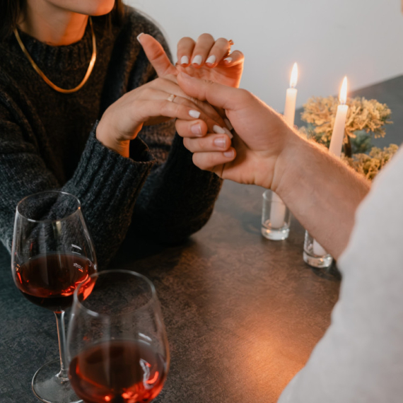 Izašao je na dejt, delovalo je da sve ide kako treba, a onda PREOKRET! Zbog OVOGA je u sekundi odlučio da sve ostavi i ODE