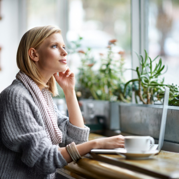 NIJE ODBACIVANJE LJUBAVI, ALI... Zašto je novi trend "BOYSOBER" sve popularniji - kako se praktikuje EMOCIONALNA APSTINENCIJA?
