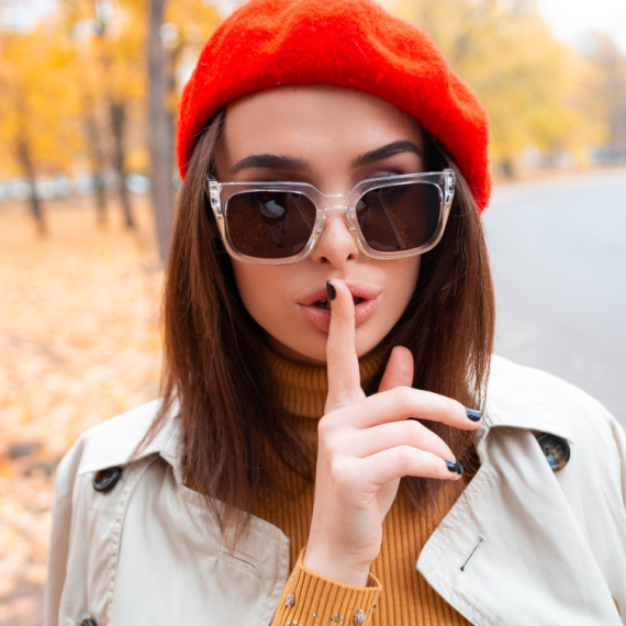 4 horoskopska znaka koji više vole da svoj privatni život drže za sebe