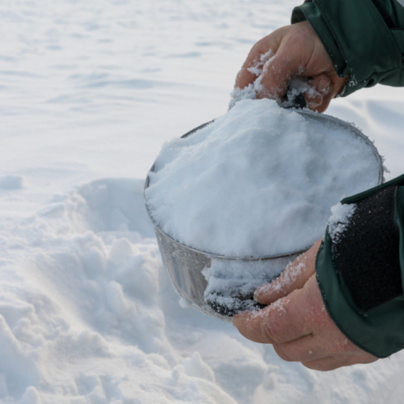 Punu šerpu SNEGA je stavila na RINGLU! Kada vidite ZAŠTO, uradićete ISTO (VIDEO)
