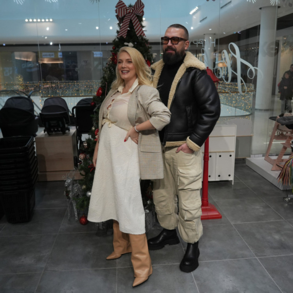 Nikolina Kovač i Saša Kapor čekaju TREĆE DETE, a pevačica jednu stvar posebno POTENCIRA! U vaspitanju joj je ovo VEOMA VAŽNO