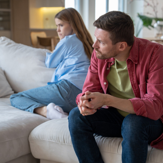 Oni su majstori pasivne agresije: Neće vam reći šta ih muči, ali će se pobrinuti da to osetite!