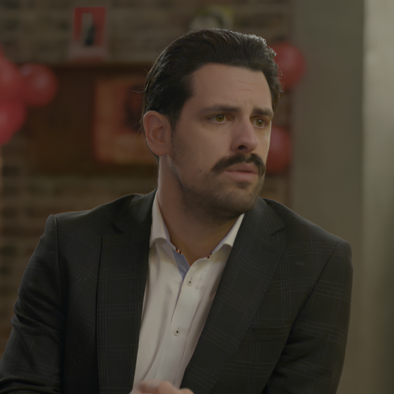 Igra sudbine: Nova godina i nove ljubavi - Sreda, 31. decembar - Novogodišnje veče postaje pravi kalambur