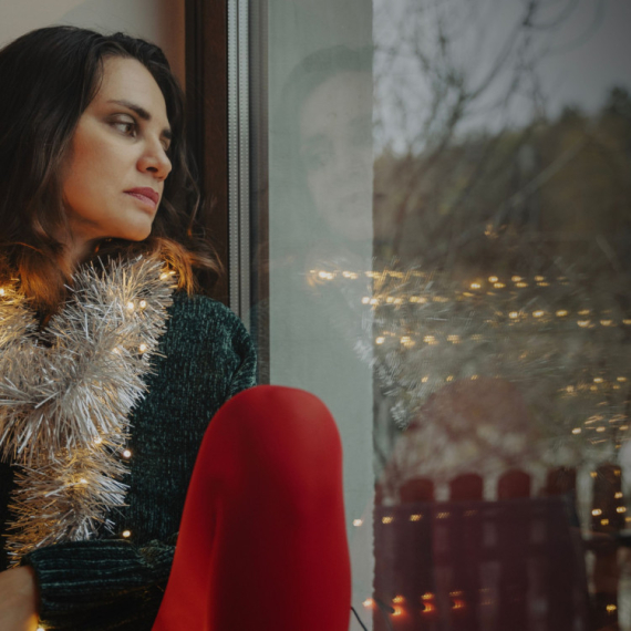 Kako se horoskopski znaci nose s osećajem tuge: Bikovi tuguju sami, Lavovi postaju razdražljivi, Strelčeve obuzima letargija