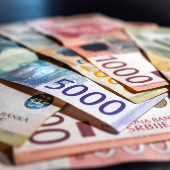 Od danas veće plate i minimalac, startuje e-bolovanje, plaćanje poreza na ugljenik