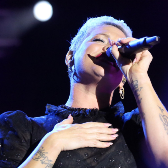 Poznata pevačica hospitalizovana: Novu godinu dočekala u BOLNICI (FOTO)