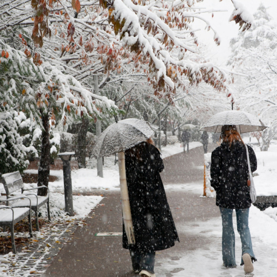 Prvih dana Nove godine malo toplije, a od vikenda...
