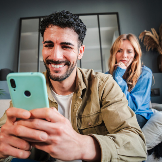 DNEVNI HOROSKOP ZA NEDELJU 11. JANUAR: Lavovima je potrebno da IZAĐU iz kuće, Vage NE FUNKCIONIŠU sa partnerom zbog LJUBOMORE