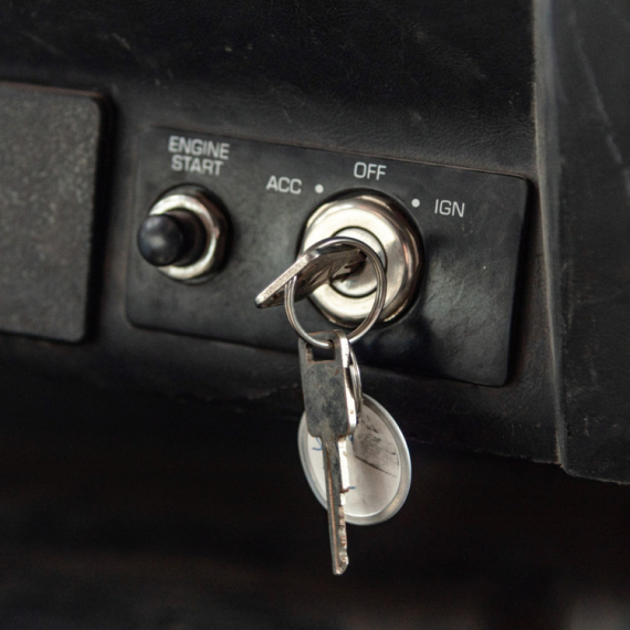 U ovom selu stanovnici dele JEDAN JEDINI AUTOMOBIL! Imaju poseban sistem smenjivanja, a vozilo je staro 30 godina!