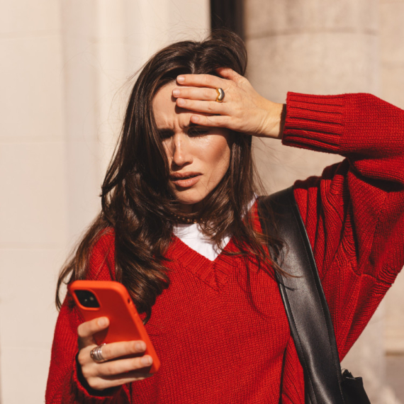 DNEVNI HOROSKOP ZA 24. JANUAR: Pred Škorpijama su neočekivane PROMENE; Vagama se savetuje da budu OPREZNE, a Ribama da "POVUKU RUČNU"