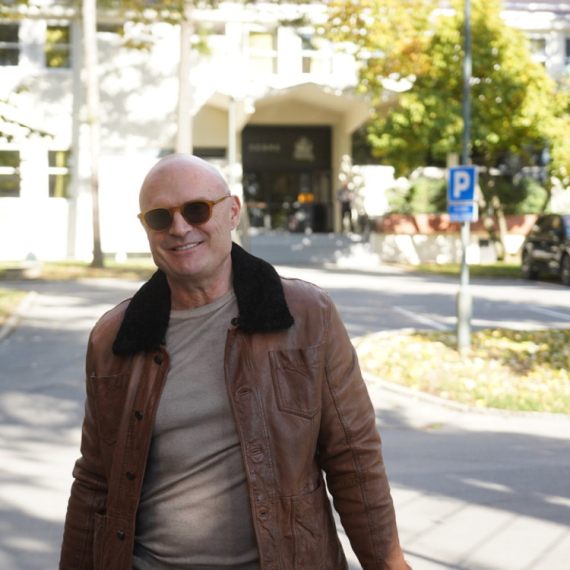 Mili imao saobraćajnu nezgodu: Muzičar pao sa motora i zakucao se u ogradu