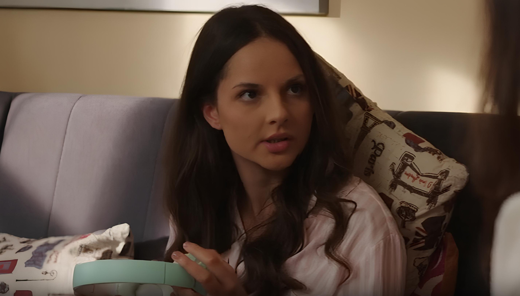 Dadilja sa sela - Četvrtak, 22. januar - Jelisaveta želi da otvori azil za pse