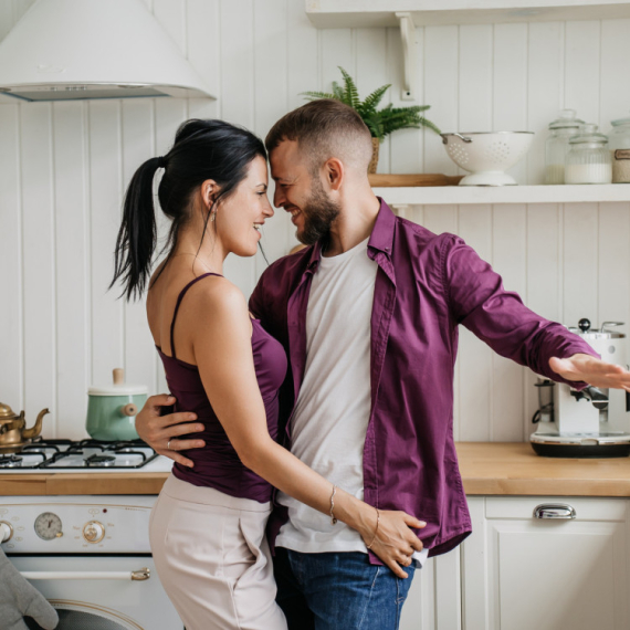 DNEVNI HOROSKOP ZA PETAK, 23. JANUAR: Ribe ISCRPLJENE od posla, Škorpijama je jedna osoba stalno U MISLIMA, Bikovi ROMANTIČNI