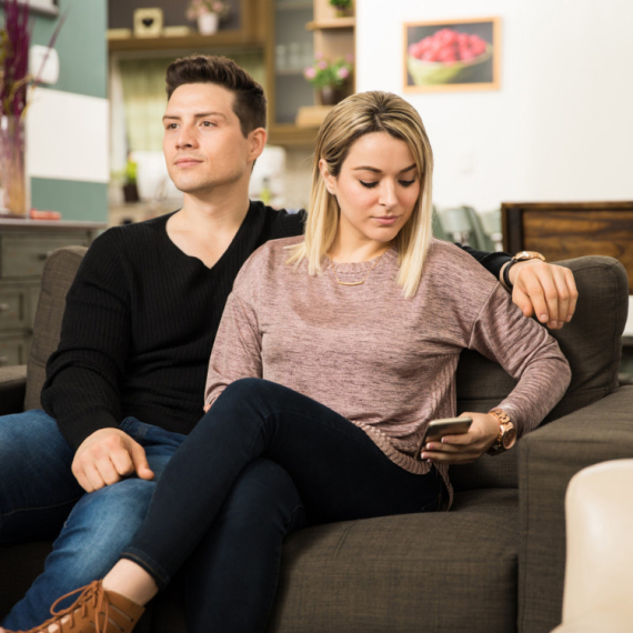 Žene koje varaju uvek izgovaraju OVE REČENICE - jedna od njih vam nije ni na kraj pameti