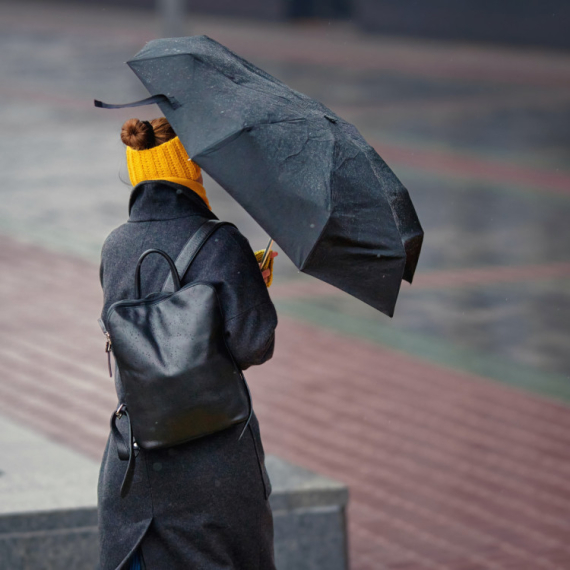 RHMZ objavio upozorenje na olujni vetar