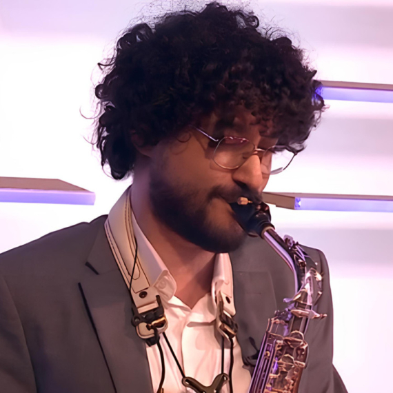 Egipćanin je u Beograd došao zbog ljubavi, a sada u Knez Mihailovoj uveseljava ljude svojim saksofonom (VIDEO)