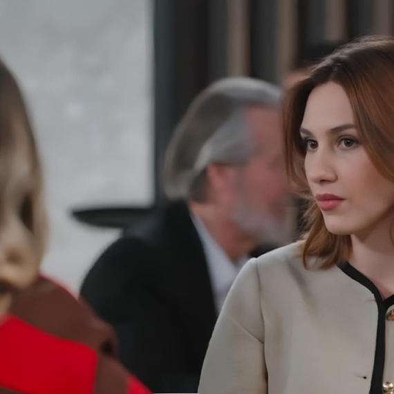 Igra sudbine: Strast i osveta - Utorak, 27. januar - "Pala mi je na pamet ideja da spoijim vas dve"