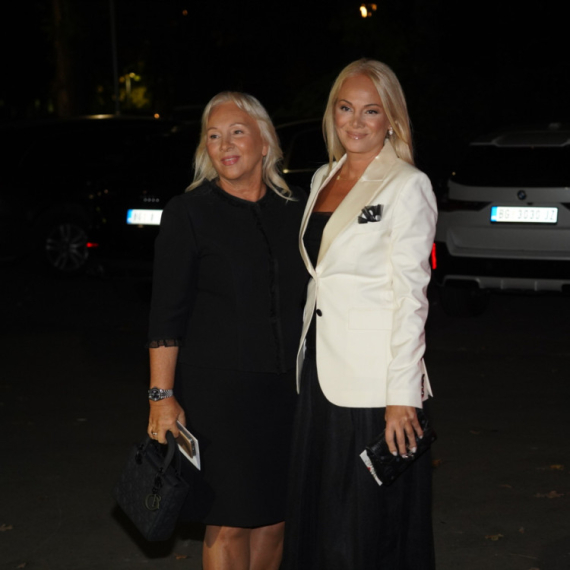 Kako Ilda Šaulić reaguje kada njenoj mami Goci NIJE DAN? Otkrila ZANIMLJIV DETALJ: „Zove te jednim kao SMORENIM GLASOM...“ (VIDEO)