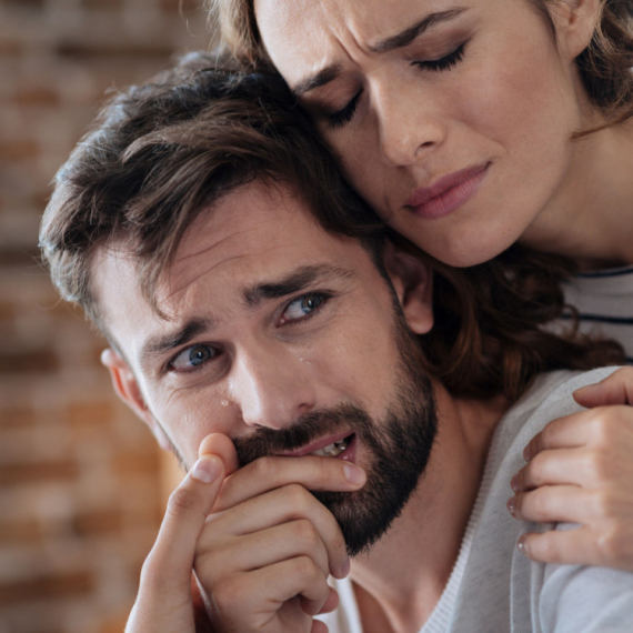 Plaču i bez razloga: Ovi horoskopski znakovi znaju samo za suze