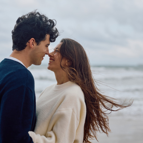 DNEVNI HOROSKOP ZA PONEDELJAK 2. FEBRUAR: Vodolije uživaju u FLERTU, Rakovima nametnute TUĐE OBAVEZE, a Bikovi...